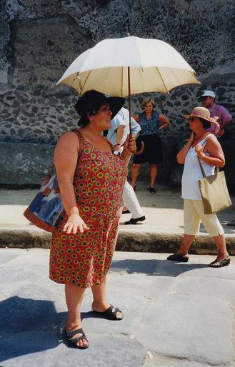 Pompei Tour Guide - maria joy