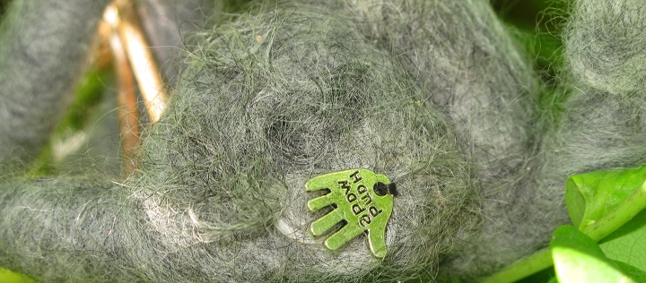 We can attach a Tibetan Silver Handmade Logo